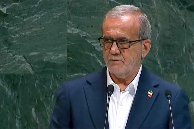 پزشکیان: اروپا در مذاکرات هر بار بهانه‌ آورد/ آمریکا ایران را ضعیف و ذلیل می‌خواهد