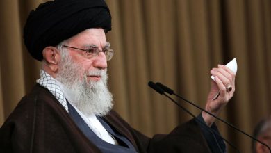 مقام معظم رهبری: مذاکره با آمریکا هیچ سودی برای ما ندارد/ تسلیم فشار نشدیم و نخواهیم شد/ بنا نداریم از سلاح هسته‌ای استفاده کنیم اما غنی‌سازی را داریم/ عده‌ای وانمود می کنند اتحاد برای روزهای جنگ بود، این حرف غلط محض است