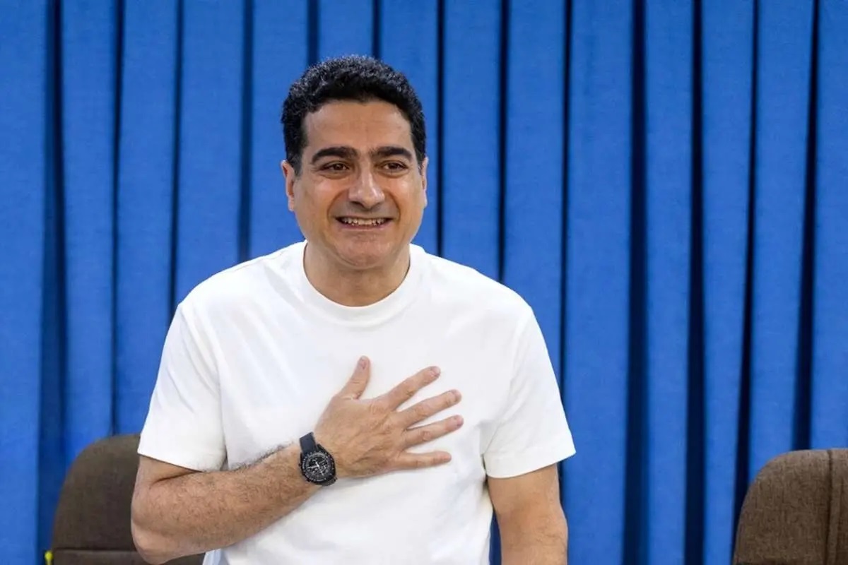 همایون شجریان خطاب به منتقدان برگزاری کنسرت آزادی: برگزاری کنسرت تلاشی برای پوشاندن مشکلات نیست / این کنسرت را با تحلیل‌ها و قضاوت‌ها گره نزنیم؛ مردم ایران سزاوار شادی‌اند