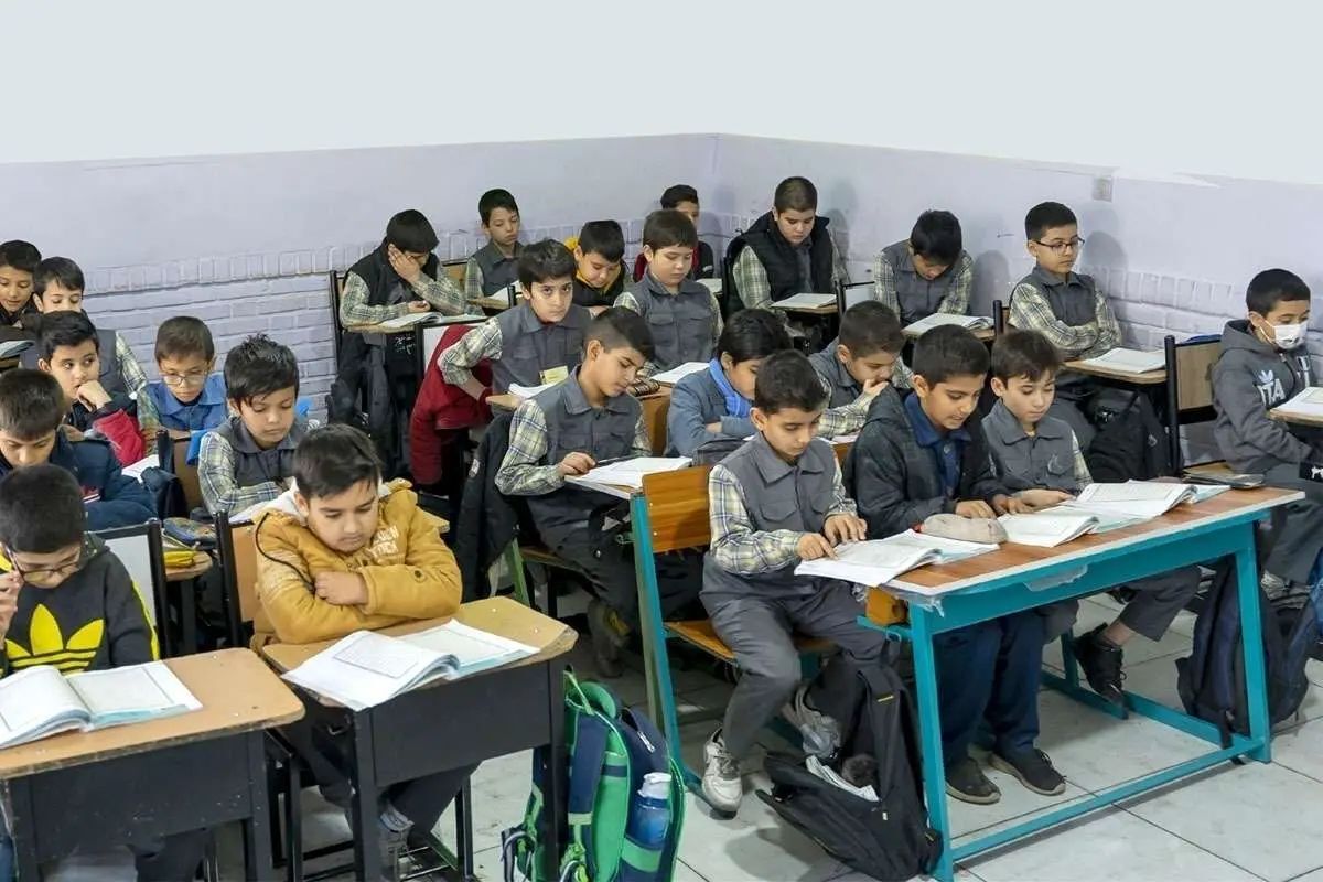 سازمان ملی تعلیم و تربیت کودک: مجلس در حال بررسی طرحی است که بر اساس آن، آموزش رسمی از ۵ سالگی آغاز و پیش دبستانی اجباری میشود/ احتمالاً دوره ابتدایی ۵ ساله میشود، پیش دبستانی در بدو ورود قرار میگیرد و ۱۲ سال تحصیلی هم تغییری نمیکند