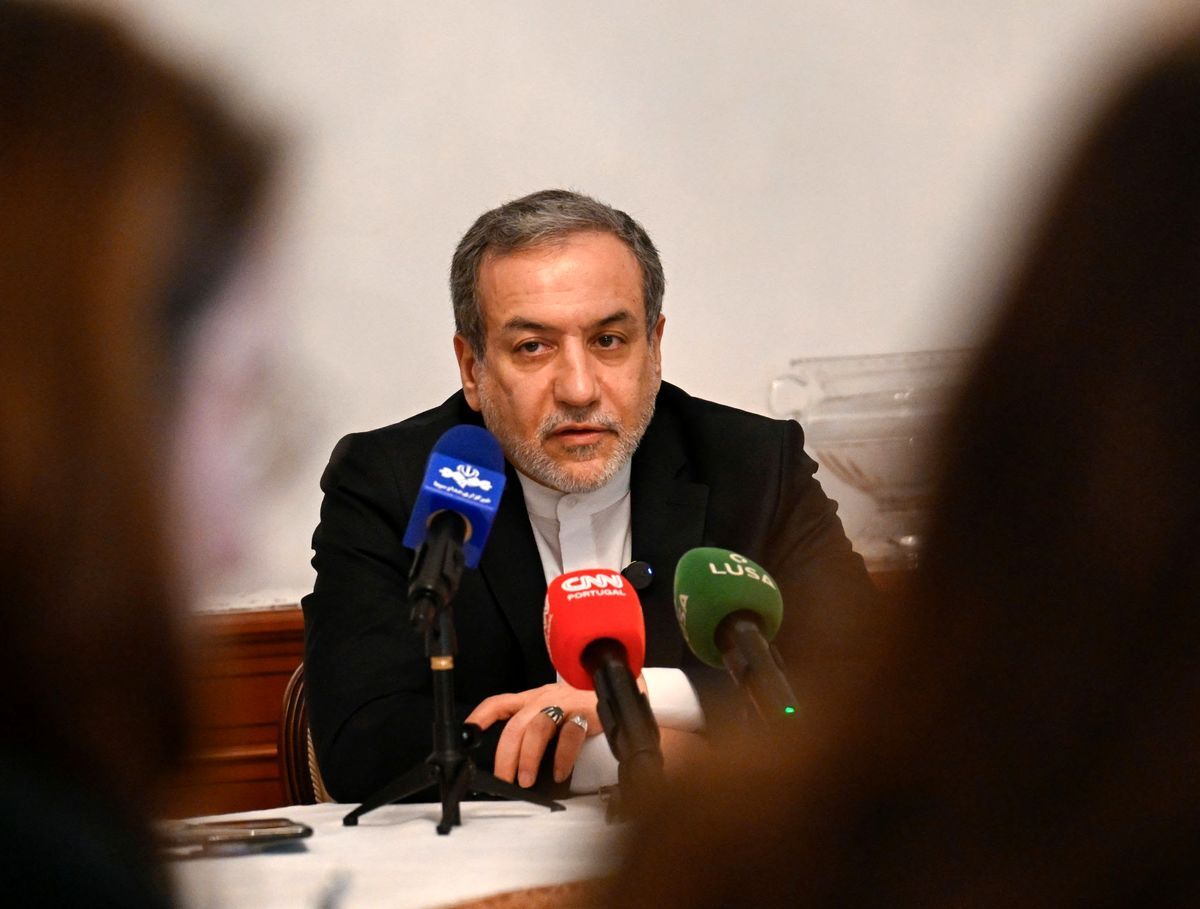 عراقچی: احتمالا جلسه دیگری با مسئول سیاست خارجی اتحادیه اروپا تشکیل شود؛ البته منوط به این هست که اروپا تصمیم خودش را بگیرد