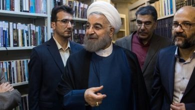 روحانی: من از سال ۶۴ تا ۷۰ فرمانده پدافند هوایی کشور بودم، اختیارات کافی هم داشتم؛ شاید به تعبیری اختیارات فرماندهی کل قوا را داشتم / در سال ۶۴ در عملیات والفجر ۸ در فاو، ما ۷۳ فروند هواپیمای عراقی را سرنگون کردیم و ۱۲ خلبان اسیر گرفتیم / به این خاطر توانستیم این کار را بکنیم که عده‌ای عالم، دانشمند و فهمیده کنار هم جمع شدند و دیدند مشکلات ما چیست