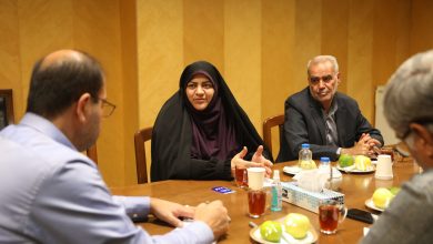 گلپور در دیدار با رئیس فراکسیون کارگری مجلس: نقش نظارتی مجلس باید پررنگ‌تر شود