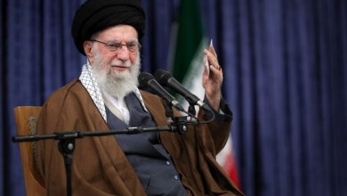 رهبر انقلاب:چه ربطی به آمریکا دارد که ایران امکانات و صنعت هستهای دارد یا ندارد