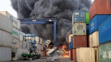 بانک مرکزی: تعهدات وارداتی کالاهای آسیب دیده بندر شهید رجایی تا پایان سال «تعلیق» شد