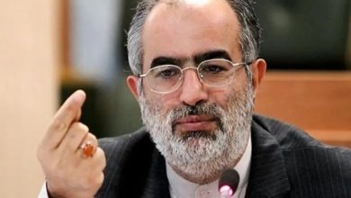 حسام‌الدین آشنا در واکنش به تصویب حذف چهار صفر از پول ملی: این ها که حذف کردید صفر اسکناس نبود، سفره مردم بود