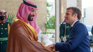 بن سلمان درباره وضعیت منطقه با مکرون گفتگو کرد