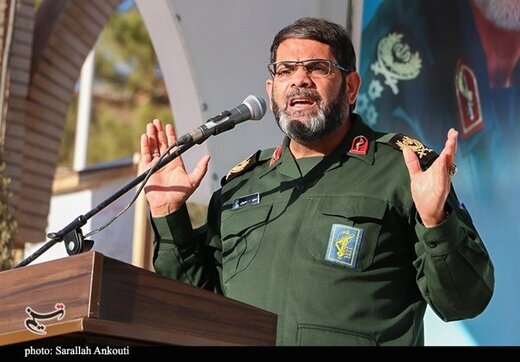 معاون هماهنگ‌کننده بسیج: با استقامت در کنار رهبری می‌توان به نتیجه رسید/ نباید اجازه دهیم ائتلاف اشرار عالم بر ما تأثیر بگذارد/ ما طرف حق قرار داریم