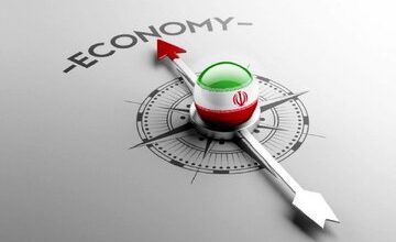 رییس اتاق ایران و چین: کشور در وضعیت نرمال قرار ندارد/ اکنون زمان گران کردن دلار یا بنزین نیست