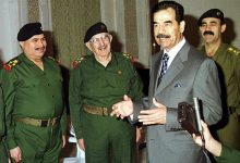 عکس/ صدام با چهره خوشحال در کنار همسر اولش؛ دهه ۶۰