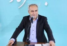 انتقاد از ترکی حرف زدن استاندار آذربایجان شرقی در جلسه رسمی/ آقای استاندار «فارسی» سخن بگویید