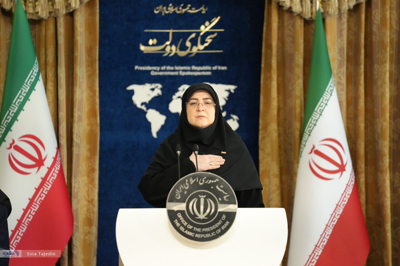 برنامه های دولت برای مهار نوسانات ارزی به روایت سخنگوی دولت/ مهاجرانی: بالای ۹۰ درصد از تأمین نیازهای ارزی کشور با نرخ‌های رسمی انجام می‌گیرد