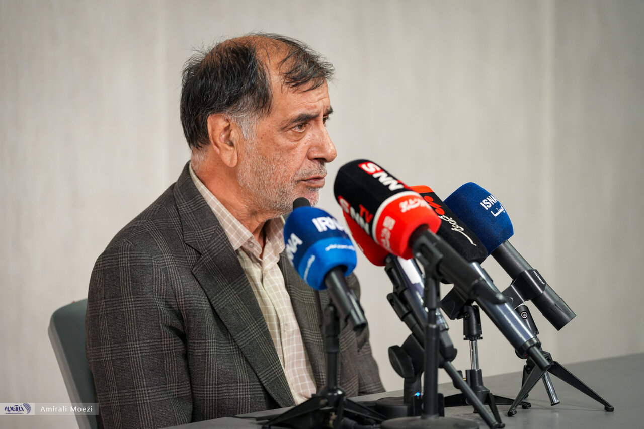 باهنر عقب نشینی کرد؛ نگفتم مسئله حجاب غیرضروری است/ بعضی‌ها سوءاستفاده کردند
