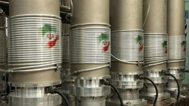 آقای رئیس‌جمهور! می‌گویید تحریم‌ها تأثیری ندارد، اما دلار و طلا سر به فلک کشیده و گرانی بیداد می‌کند/ غنی‌سازی هرگز تعطیل نمی‌شود