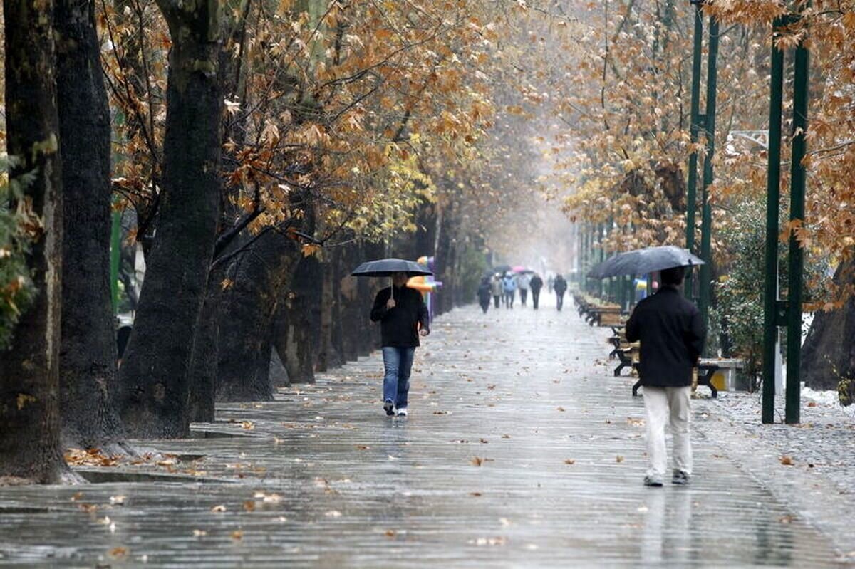 رگبار و رعد و برق طی هفته جاری/ آسمان این استانها بارانی میشود