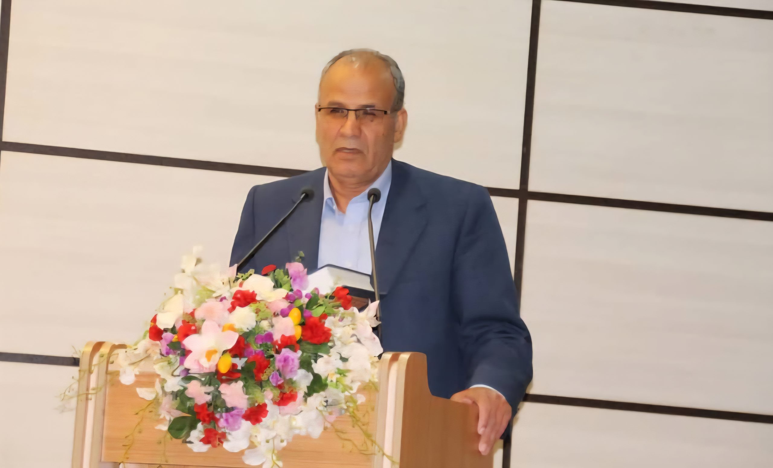 چرا معاون درمان تأمین اجتماعی پاسخ‌گوی سوالات بازنشستگان نیست؟/ بیمه تکمیلی در واقع مکمل خدمات پایه است