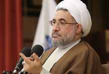 اراکی، عضو مجلس خبرگان رهبری: مسئله بدحجابی یا کشف حجاب بخشی از یک جنگ هویتی علیه ملت ماست / مسئولان نمی‌توانند در برابر این بی هنجاری‌ها سکوت کنند و بگویند ما کاری نداریم / مسئولان بدانند صبر مردم در این زمینه حدی دارد