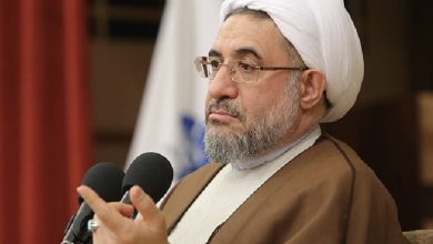 اراکی، عضو مجلس خبرگان رهبری: مسئله بدحجابی یا کشف حجاب بخشی از یک جنگ هویتی علیه ملت ماست / مسئولان نمی‌توانند در برابر این بی هنجاری‌ها سکوت کنند و بگویند ما کاری نداریم / مسئولان بدانند صبر مردم در این زمینه حدی دارد