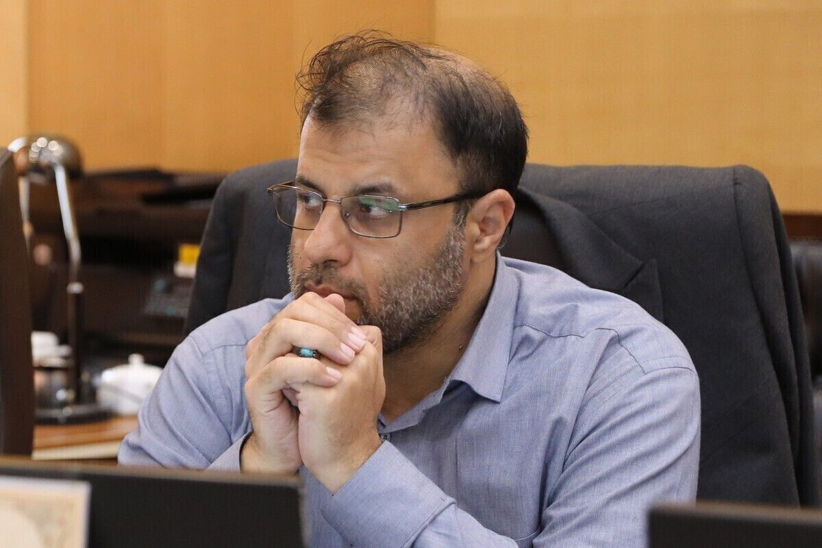 انتقاد ظهوریان، نماینده مجلس: سفارتخانههای ایران در کشورهای دیگر، تبدیل شده به محل گذران دوران بازنشستگی شخصیتهای سیاسی