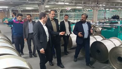 بازدید جهادی مسئول بسیج کارگران از کارخانه ایاز؛ حمایت از تولید ملی در میدان عمل