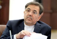 آخوندی در واکنش به اتهامات ثابتی: سنگ‌ها را بسته و.... تا شما هر چه بخواهید می‌کنید، بعد هم که دروغتان بر ملا می‌شود عقب می‌کشید / من علیه شما به دستگاه قضا شکایت خواهم برد / حقیقت همیشه در پرده باقی نمی‌ماند لیکن، آب رفته کی به جوی باز می‌گردد