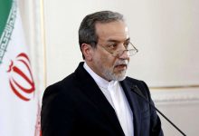 عراقچی: دیپلماسی در زیر آتش جنگ هم برقرار است/ ایرانیان حتی در سخت‌ترین گفت‌وگوها، زبان خویش را از تندی می‌پیرایند و در هر پاسخ، راهی برای ادامه ارتباط باقی می‌گذارند؛ آن‌ها همواره باور داشته‌اند که گفت‌و‌گو بخشی از قدرت است، نه جایگزین آن/ پنجره دیپلماسی برای ما، حتی در طوفانی‌ترین روزها، گشوده و باقی است