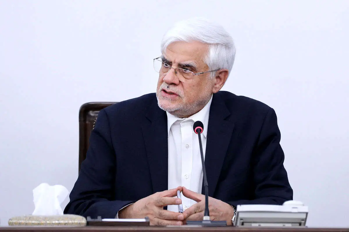 انتقاد تند عارف از متهم کردن نخبگان به جاسوسی