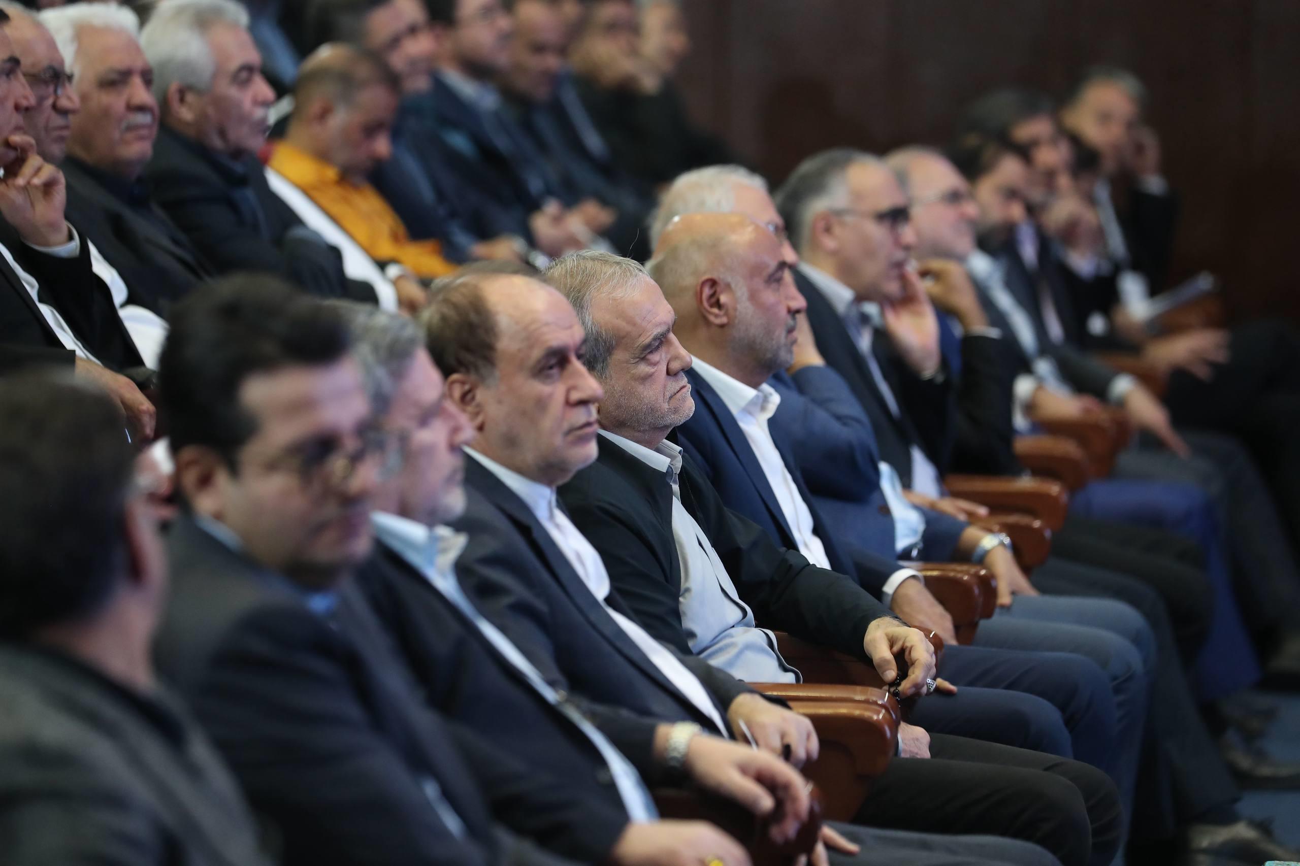 حضور روساي كانون هاي بازنشستگان تامين اجتماعي در همایش «در مسیر عدالت» عدالت شغلی