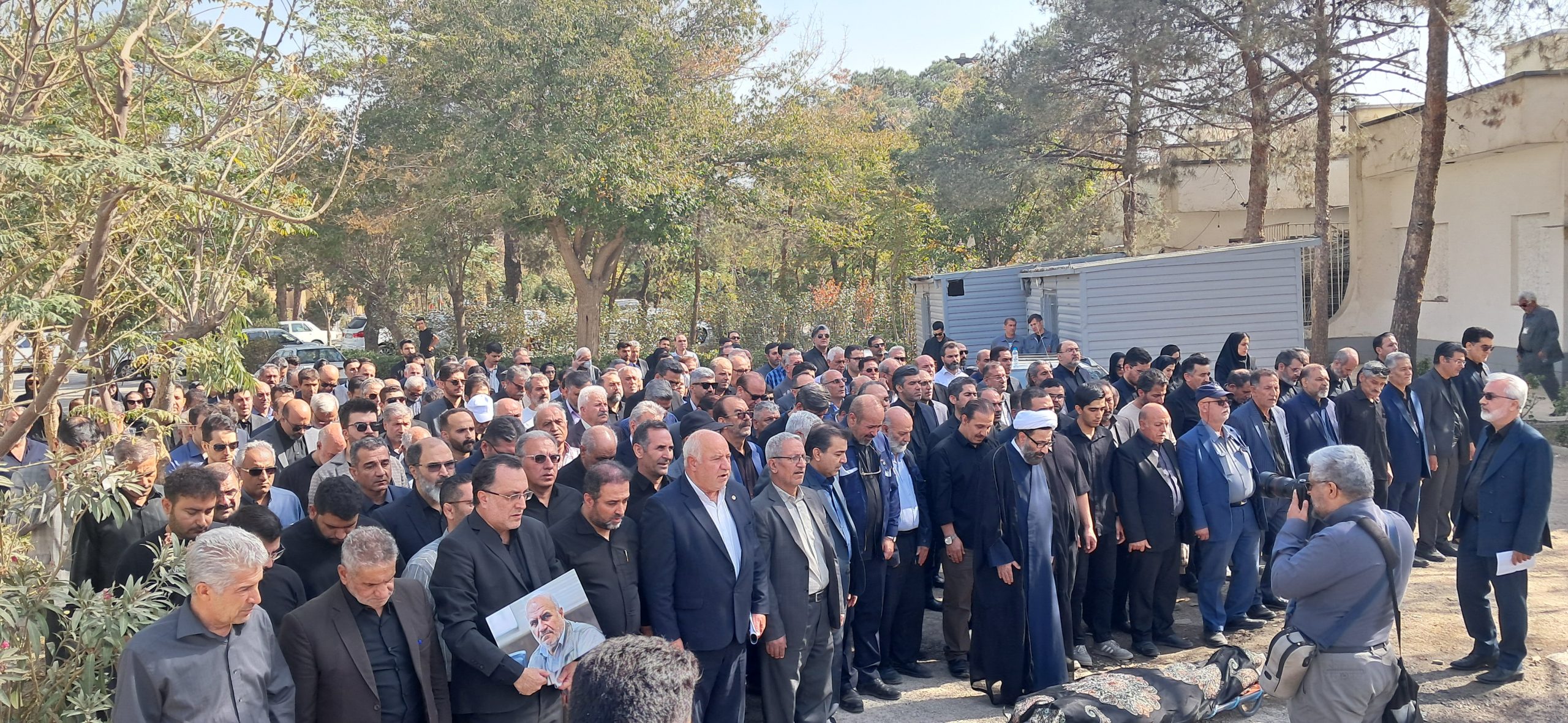 گزارش تصویری مراسم تشییع پیکر حسین حبیبی فعال کارگری