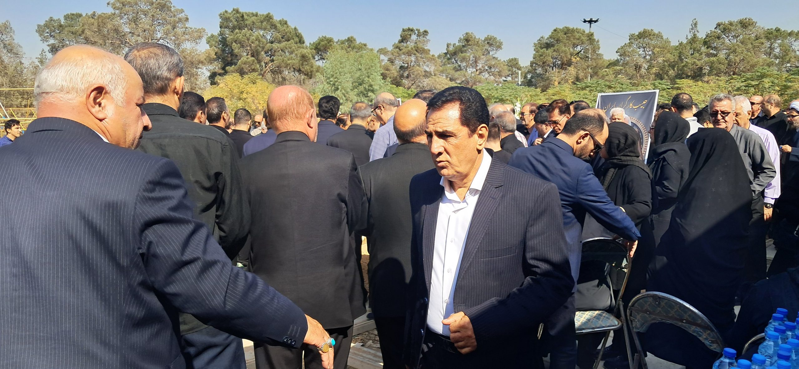 گزارش تصویری مراسم تشییع پیکر حسین حبیبی فعال کارگری