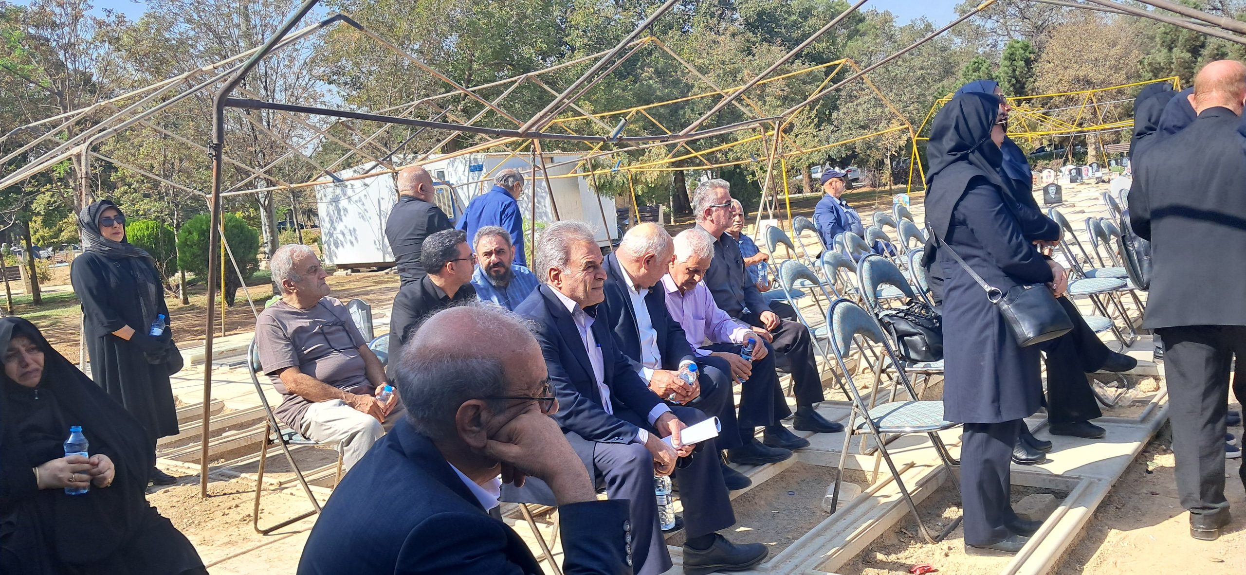 گزارش تصویری مراسم تشییع پیکر حسین حبیبی فعال کارگری