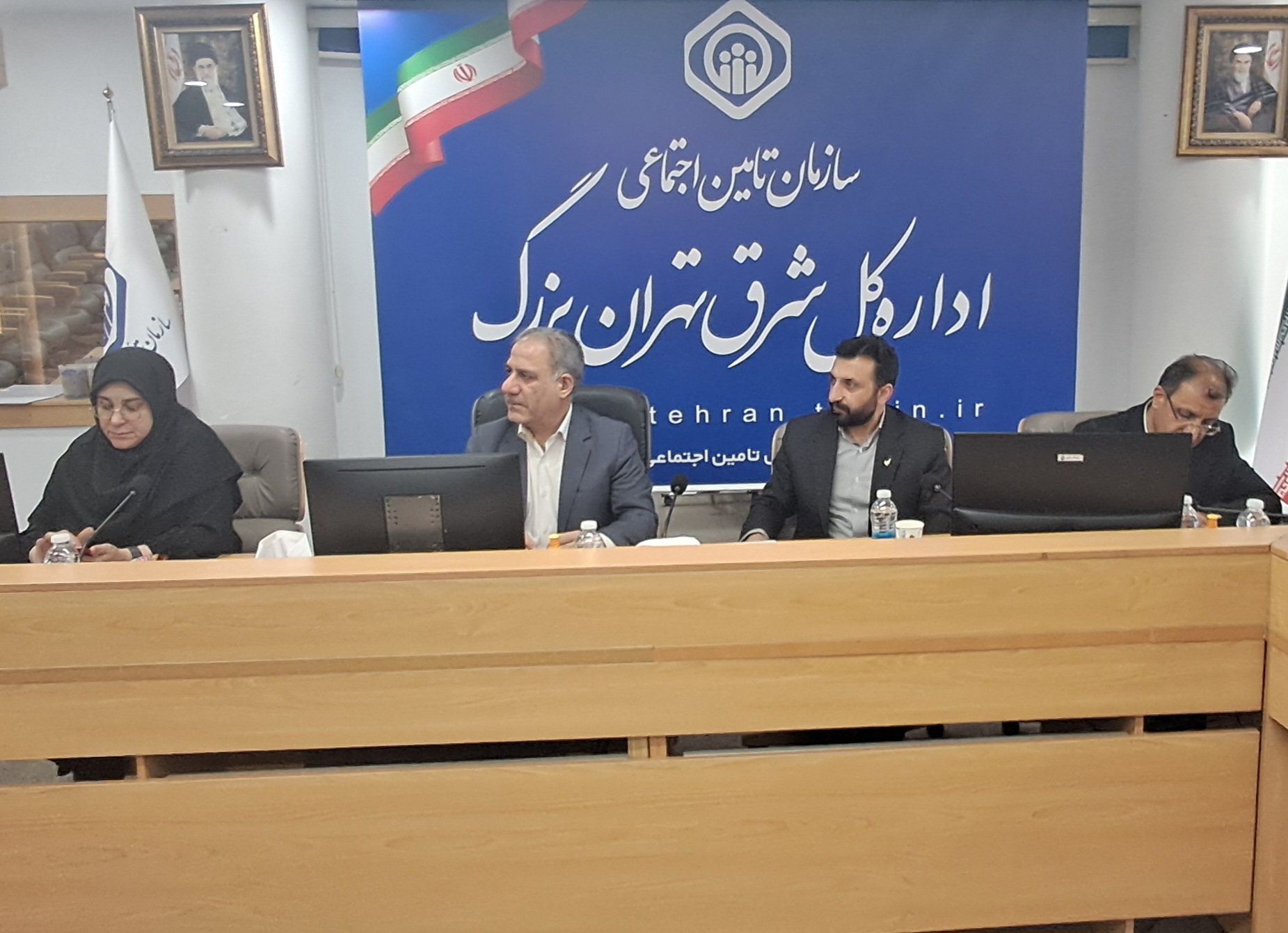 نشست کارگری در تهران؛ نقد ۲۶ سال بی‌عملی در اصلاح محیط‌های سخت و زیان‌آور / وعده پیگیری ماهانه بیمه کارگران ساختمانی