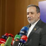 عراقچی: در حال حاضر به علت حملات صورت گرفته، در کشور غنی‌سازی انجام نمی‌شود/ دو شب پیش سفرای ایران، روسیه و چین به صورت مشترک، با «گروسی» دیدار کردند