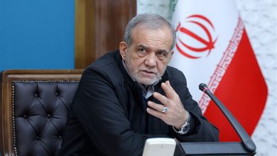 دستور پزشکیان به وزیر صمت: به خودروسازان، صریحاً اعلام کنید که اگر تا یک سال آینده موتور خودروها اصلاح و مصرف آنها بهینه نشود، اجازه تولید نخواهند داشت