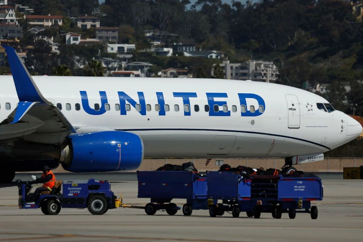 تعطیلی دولت آمریکا/ ۱۱۰۰ پرواز لغو و سفرهای هوایی مختل شد