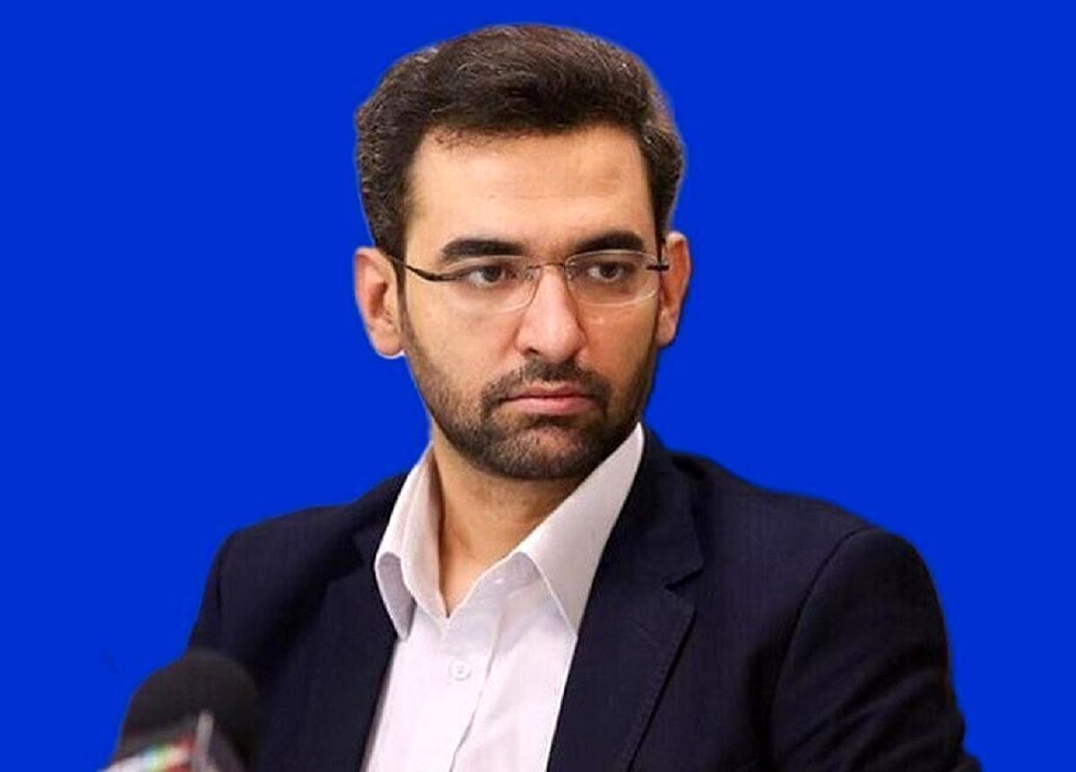 آذری جهرمی: پیرمردهای بی خاصیت دولت، پشت پرده حملات اخیر به سقاب هستند