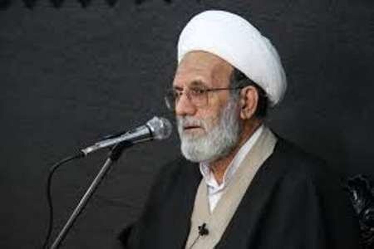 امام جمعه مشهد: در جنگ ۱۲ روزه می‌خواستند پسر محمدرضا شاه را به جای پدر بنشانند