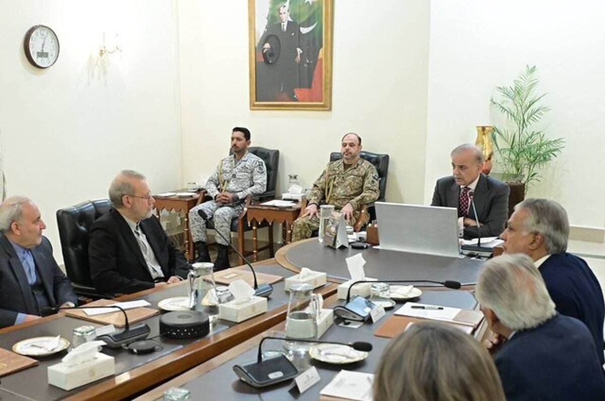 دیدار لاریجانی با نخست‌وزیر پاکستان