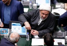 حمله مجدد رسایی به عارف با طرح یک ادعا؛ پیشنهاد لغو تابعیت فرزندش را دادم اما نپذیرفت و ناراحت شد/ مراکز امنیتی تابعیت فرزند آقای عارف را تایید کردند