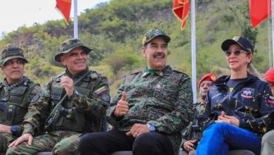 ادعای واشنگتن پست: مادورو از ایران، چین و روسیه درخواست کمک کرده است /یک وزیر ونزوئلایی هماهنگی ارسال تجهیزات نظامی و پهپاد از ایران را انجام داده است