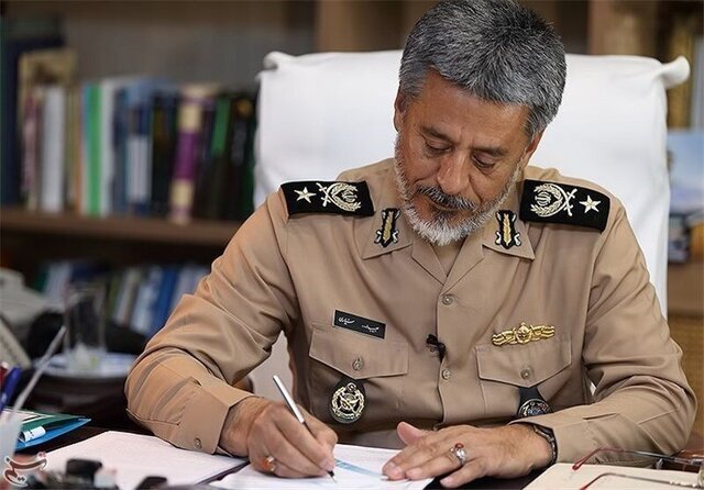 پیام دریادار سیاری خطاب به فرمانده نیروی دریایی ارتش+جزئیات