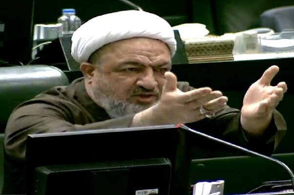 توهین رسایی به رضا رشیدپور؛ درد زالو صفتها، عنوان شهید نیست، انکار حیا و غیرت است/ نانجیبها پروژه قدردانی از شهدای بی حجاب برداشتند!