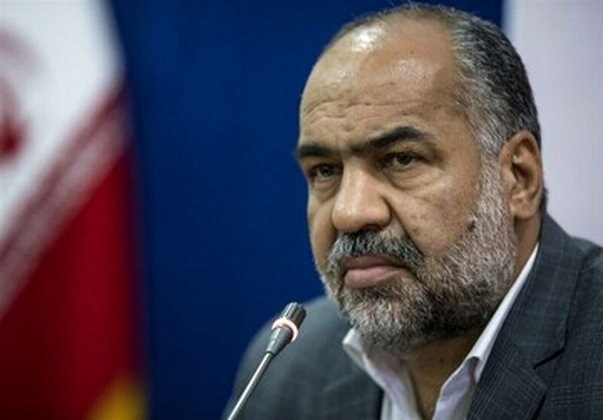 جشن تولد یک نماینده مجلس با کیک ۱۲ متری