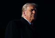 ترامپ با امضای مصوبه کنگره برای انتشار اسناد اپستین، دموکرات‌ها را متهم کرد