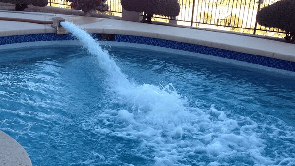 دزدی از آب آتش نشانی برای استخر!