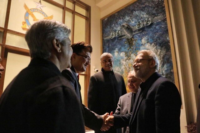 اولین تصاویر از علی لاریجانی در پاکستان/ همکاری‌های ایران و پاکستان به صلح منطقه کمک می‌کند