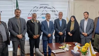 نشست صمیمی دکتر سراج نماینده تهران و عضو کمیسیون اجتماعی مجلس با اعضای کانون عالی انجمنهای صنفی کارگران ایران