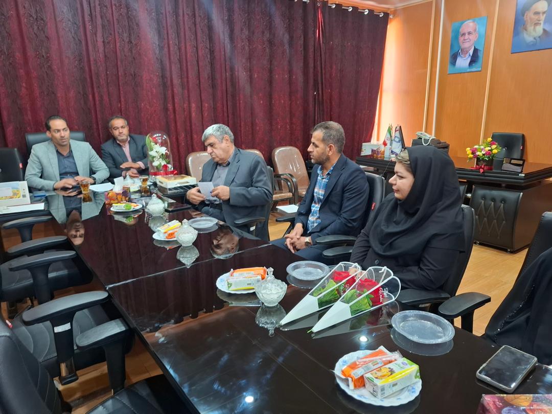 ارزیابی رئیس کانون بازنشستگان تامین اجتماعی کهگیلویه و بویراحمد از خدمات بیمارستان طرف قرارداد آتیهسازان حافظ / قدردانی از استمرار خدمات پزشکی به بازنشستگان