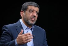 ضرغامی: امیر قطر در ملاقات با رهبری اصرار فراوان کرد که بیایید رابطه‌تان با آمریکا را صاف کنید، مذاکره مستقیم کنید / حضرت آقا گفتند نمی‌شود به آمریکا اعتماد کرد، دلیلش هم تجربه است / امیر قطر دست خالی جلسه را ترک می‌کند اما در همین ایام رژیم صهیونیستی به خود قطر حمله می‌کند