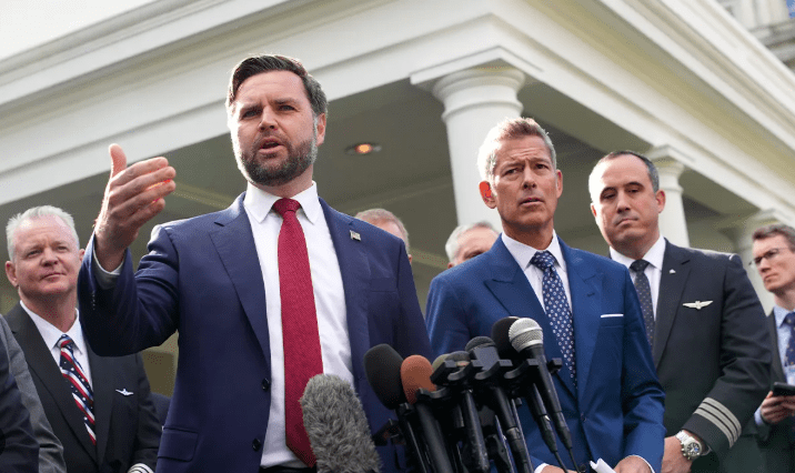 خشم ونس، معاون ترامپ از ادامه تعطیلی دولت: این نمایش مسخره را تمام کنید